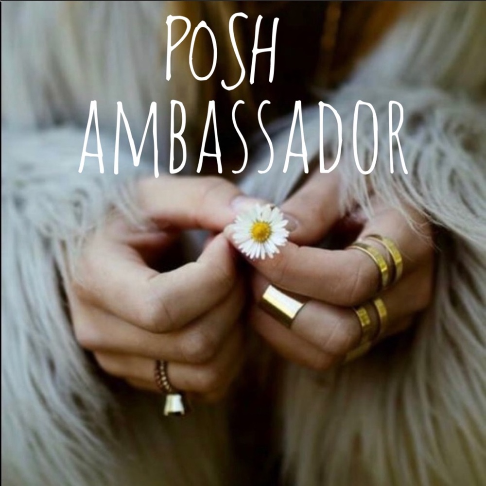 Meet your Posher, Laura